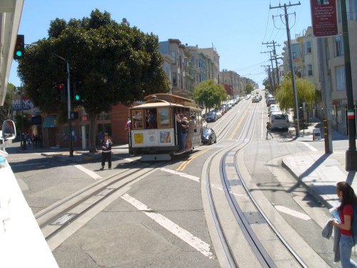 24_ca_trolly