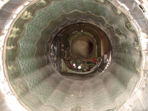 29_co_f4enginehole